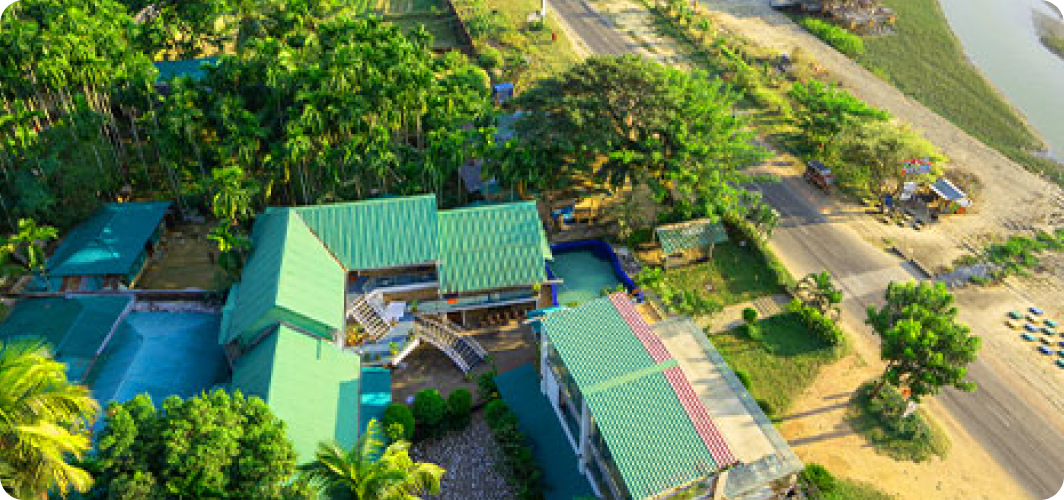 Sampan Resort