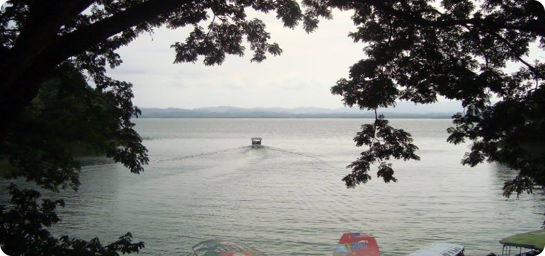 Parjatan Holiday Complex