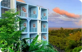 Cloudy Inn Resort