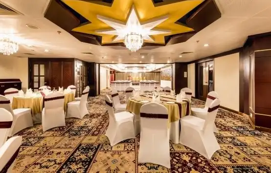 Grand Palace Hotel